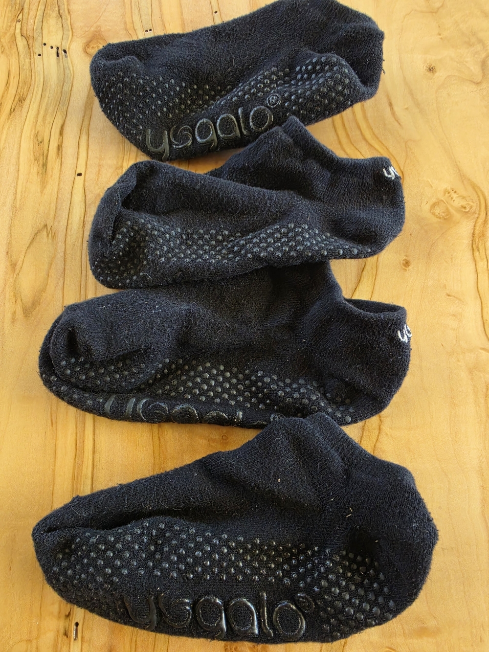 Yogalo Black Non-Slip Low-Cut Grip Socks Yoga Pilates LaGree Barre EUC